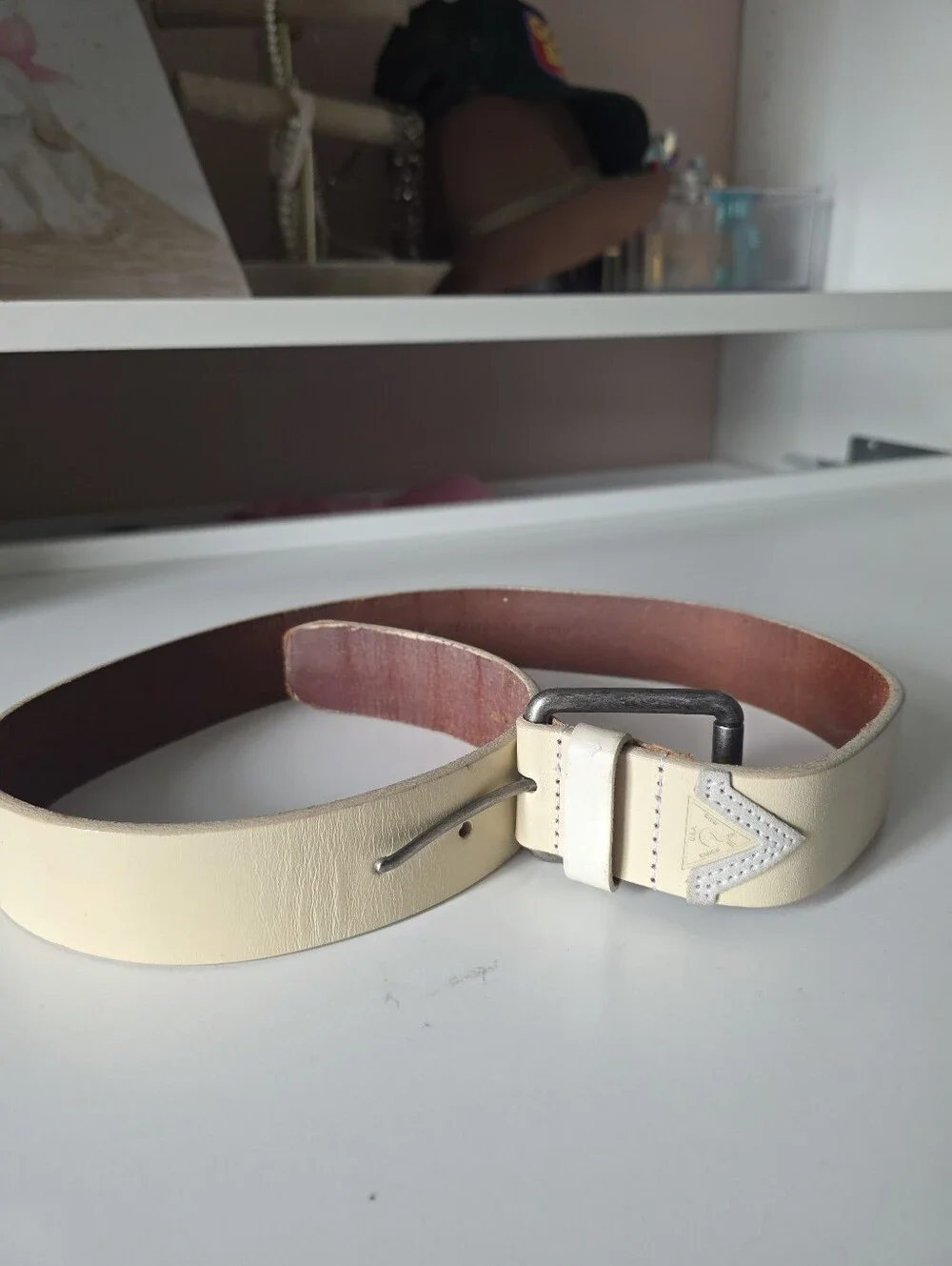GUESS Vintage Cream Leather Belt with Silver Buckle